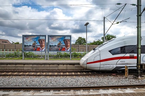 We are starting the general refurbishment. The railway wants to invest massively in tracks and