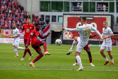 20.04.2024, Football 2nd Bundesliga, Season 2023/24, Matchday 30: 1. FC Kaiserslautern vs SV Wehen
