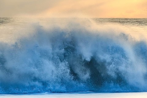 Big waves on the beach, Dyrholaey, Vik, Iceland, Europe