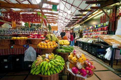 Fruit and vegetables, Mercado dos Lavradores market hall, interior view, Funchal, Madeira,