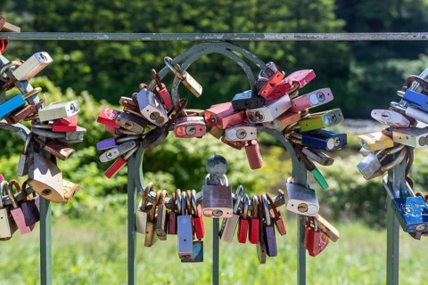 Railings with love locks, Zwickau, Saxony, Germany, Europe
