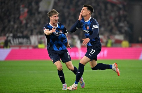 Goal celebration Gesture Gesture Mathias Honsak 1. FC Heidenheim 1846 FCH (17) with Jan Schöppner 1