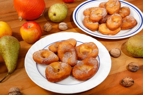 Swabian cuisine, harvest cakes, dessert, dessert, fat baked goods, doughnuts, fried food, lard
