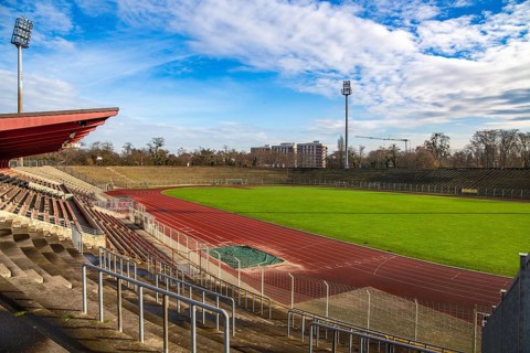 Südweststadion Ludwigshafen. Bis in die 1960er Jahre wurden hier wichtige Fußballspiele ausgetragen