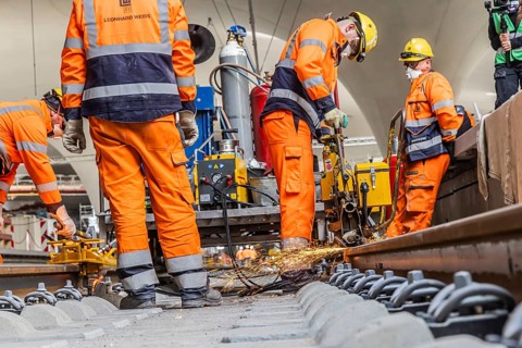 The last rails are being welded at the new main station. All the rails are now in place between