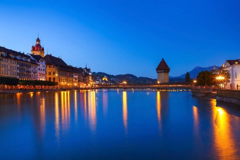 Chapel Bridge, Reuß, Old Town Lucerne, Switzerland, Europe