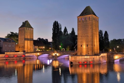 Ponts Couverts bridge with towers over the River Ill, UNESCO World Heritage Site, historic centre
