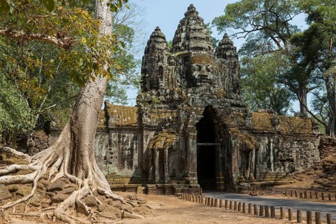 Tor tor with huge faces to Angkor Thom, Angkor Wat, Angkor, UNESCO World Heritage Site, Siem Reap,