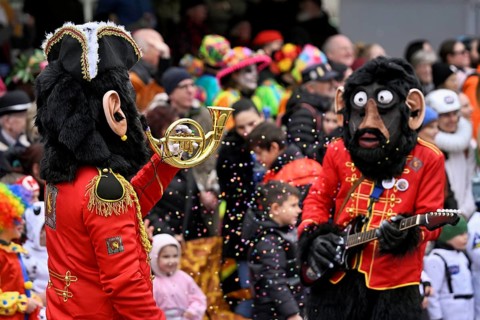Guggenmusik at the carnival parade of the Wey guild on Rose Monday, Güdismäntig, Lucerne Carnival