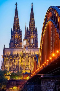 Cologne Cathedral, has been shining in new light since Easter 2025, the old metal halide lamps have