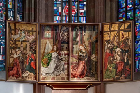 Winged altarpiece with the motif of the Annunciation in the chancel of the Gothic Chapel of St