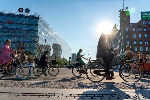 Cyclists on cycle paths, Radhuspladsen, City Hall Square, H.C. Andersen's Boulevard, in the city