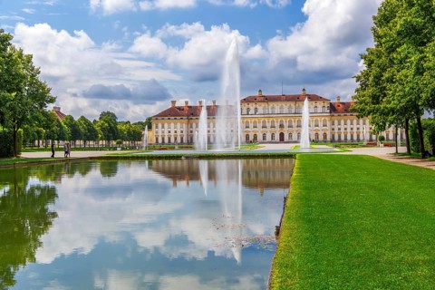 Garden parterre with fountain in front of the New Palace in the Schleissheim Palace complex,