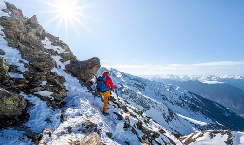 Ski tourers on the Mitterzeigerkogel, mountains in winter, Sellraintal, Kühtai, Tyrol, Austria,