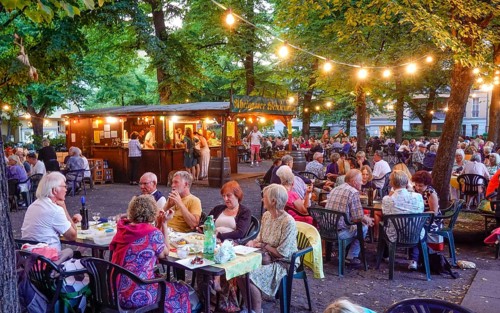 Wine Fountain, Rüdesheimer Platz, Wilmersdorf, Berlin, Germany, Europe