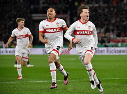 Goal celebration Angelo Stiller VfB Stuttgart (06) Jamie Leweling VfB Stuttgart (18) Finn Jeltsch