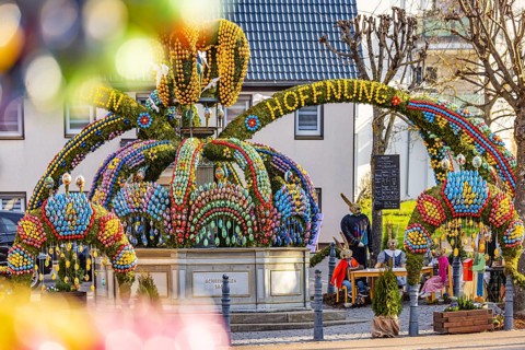 The Easter fountain in Schechingen has around 13, 000 hand-painted eggs. This makes it one of the