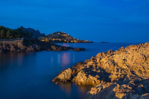 Cap du Dramont, blue hour, Massif de l'Esterel, Esterel Mountains, Département Var, Région