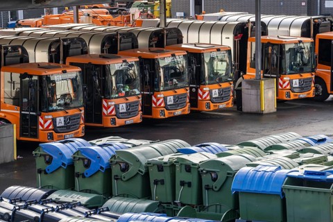 Hagener Entsorgunsbetriebe depot, refuse lorry, various refuse bins, containers, North