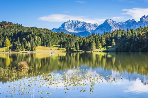 Geroldsee, behind it the Karwendel mountains, Werdenfelser Land, Upper Bavaria, Bavaria, Germany,
