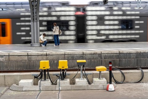 Digitalisation at Deutsche Bahn, in the yellow cable protection and distribution boxes the data