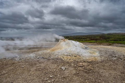 Steaming fumarole, Hveravellir geothermal area, Icelandic Highlands, Suðurland, Iceland, Europe