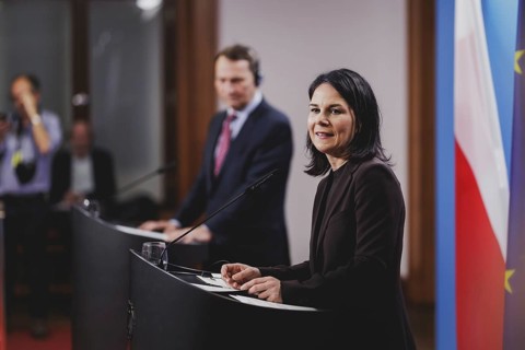 (R-L) Annalena Bärbock (Alliance 90/The Greens), Federal Foreign Minister, and Radoslaw Sikorski,