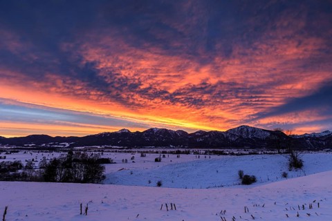 Dawn, clouds over mountains, winter, snow, Loisach-Lake Kochel moor, Kochler mountains behind,