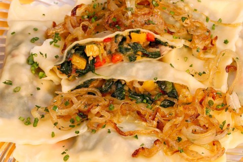 Swabian cuisine, Maultaschen, vegetarian, vegetable Maultaschen, vegetables in noodle dough,