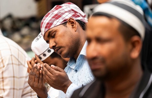 Muslims perform the Friday prayers at a Mosque in the holy month of Ramadan, on 21 March 2025 in