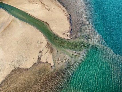 Aerial photograph, top down view of the Radolfzell Aach estuary with current lines, structures,