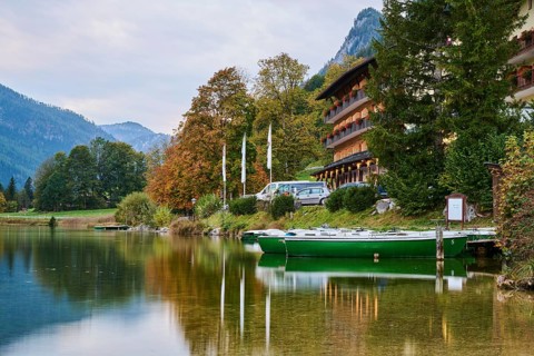 Hintersee in autumn colours, Ramsau, Berchtesgaden National Park, Berchtesgadener Land district,