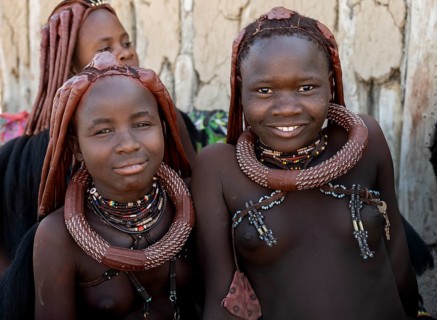 Young traditional Himba woman, near Opuwo, Kaokoveld, Kunene, Namibia, Africa