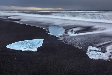 Ice floes, beach, sea, waves, cloudy, Diamond Beach, Breidamerkursandur, Jökulsarlon, Iceland,
