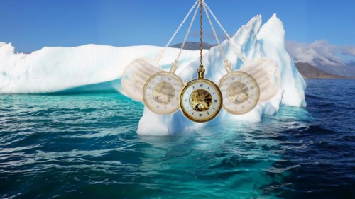 Symbol photo, iceberg, glacier melt, climate change, environmental protection, threat, clock, time,