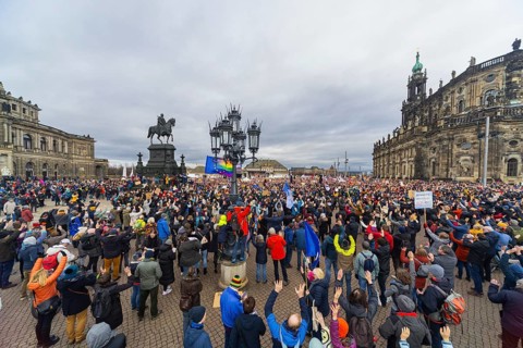 160 organisations and initiatives demonstrated against the right in Dresden on Saturday. Around 10,