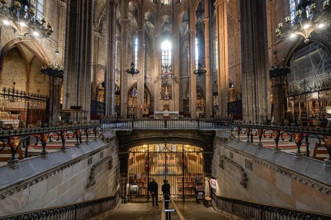 Crypt of St Eulalia under the high choir, Cathedral, Catedral de la Santa Creu i Santa Eulalia,