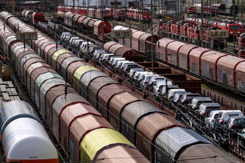 The Hagen-Vorhalle marshalling yard, one of the 9 largest in Germany, is located on the