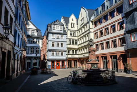 New Old Town, Hühnermarkt with Friedrich Stoltze Fountain, Frankfurt am Main, Hesse, Germany,