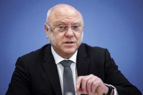 Ulrich Schneider, Managing Director of Der Paritätische Gesamtverband, at a press conference on the