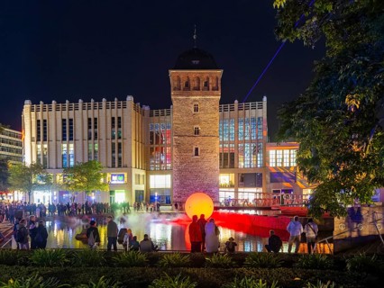 Stadthallenbrunnen, dip, Jonas Vogt The 2nd edition of Light our Vision under the motto LICHT.MACHT