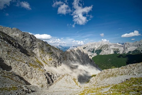 At the Hafelekar, view from the Karwendelblick of the Innsbruck Nordkette to the Karwendel