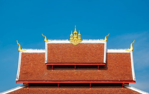 Roof of Wat May Suwannaphumaham Monastery, Luang Prabang, Laos, Asia