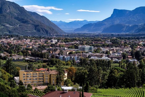 View from Tappeinerweg, Tappeiner promenade, on hospital, vineyards, Merano, Meran, South Tyrol,