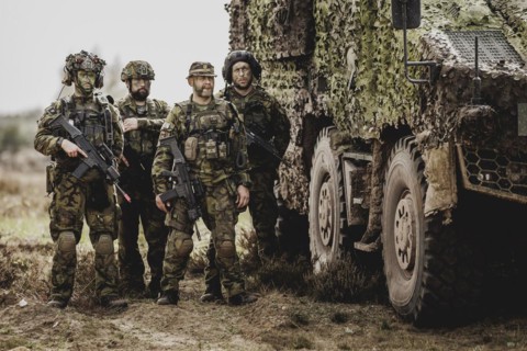 Armed soldiers, photographed as part of a Bundeswehr exercise with armed forces from Norway and the