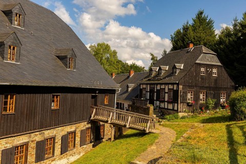 The Siebenschlehner Pochwerk is a listed pochwerk in the Neustädtel district of Schneeberg. It was