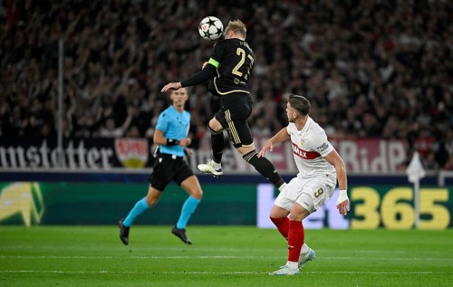 Header duel One-on-one action Ermedin Demirovic VfB Stuttgart (09) v Filip Panak AC Sparta Praha