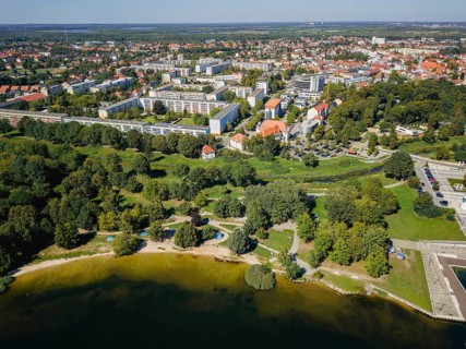 Senftenberg is a town in the south of Brandenburg on the lake of the same name. Bathing beach,