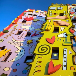 Happy Rizzi House, designed by the artist James Rizzi in pop art paintings, detail of the façade,