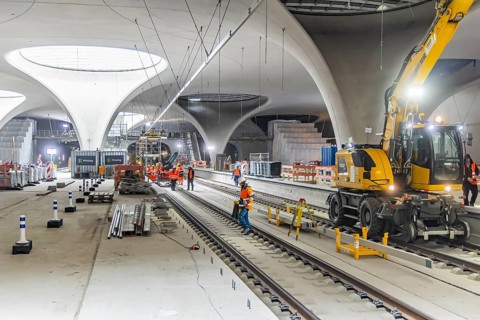 The last rails are being welded at the new main station. All the rails are now in place between